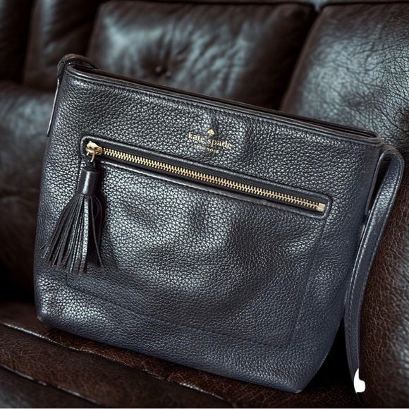 Kate Spade Black 💯 Cow Leather Tassel Crossbody Bag - Picture 1 of 7
